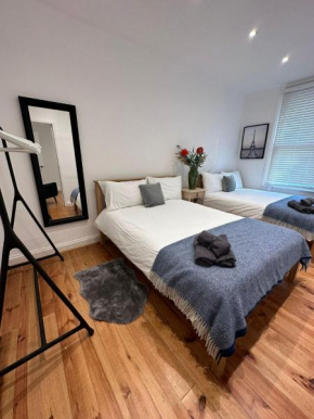 Notting Hill Guest Flat, Ealing